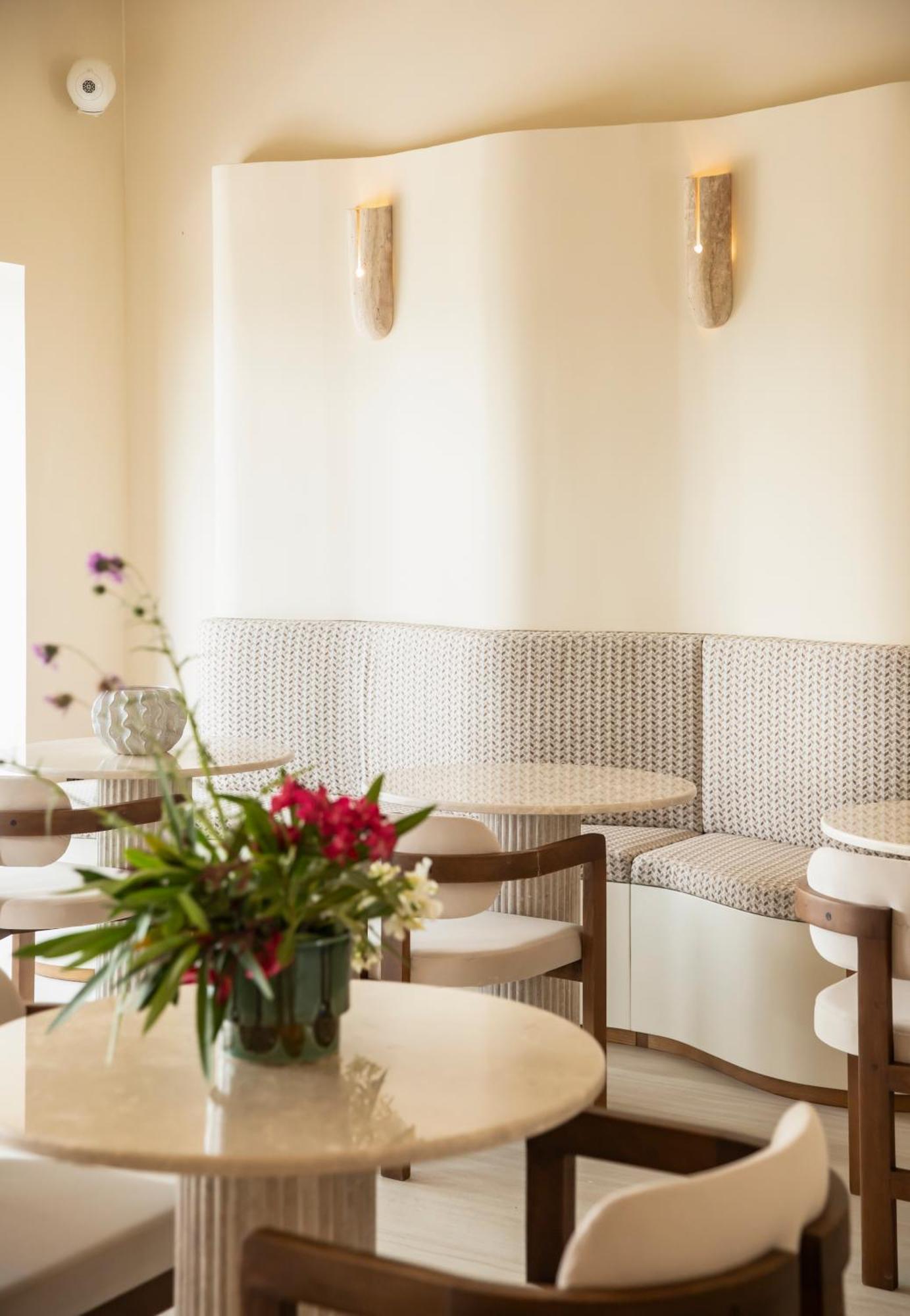 Tinah Saint-Tropez Hotel Exterior photo